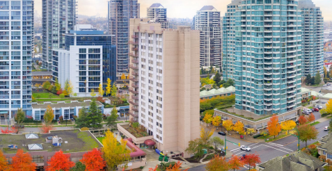 Multi Family: Rideau Residences