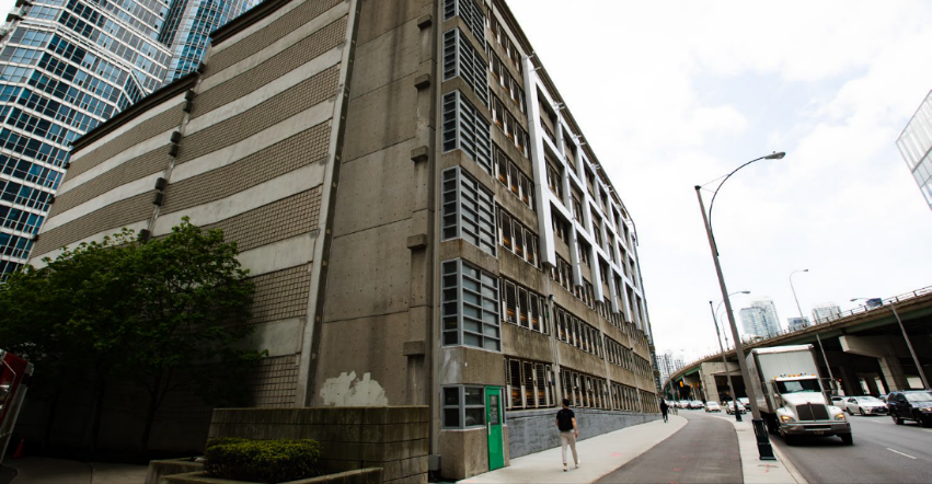 200 Queens Quay West, Toronto